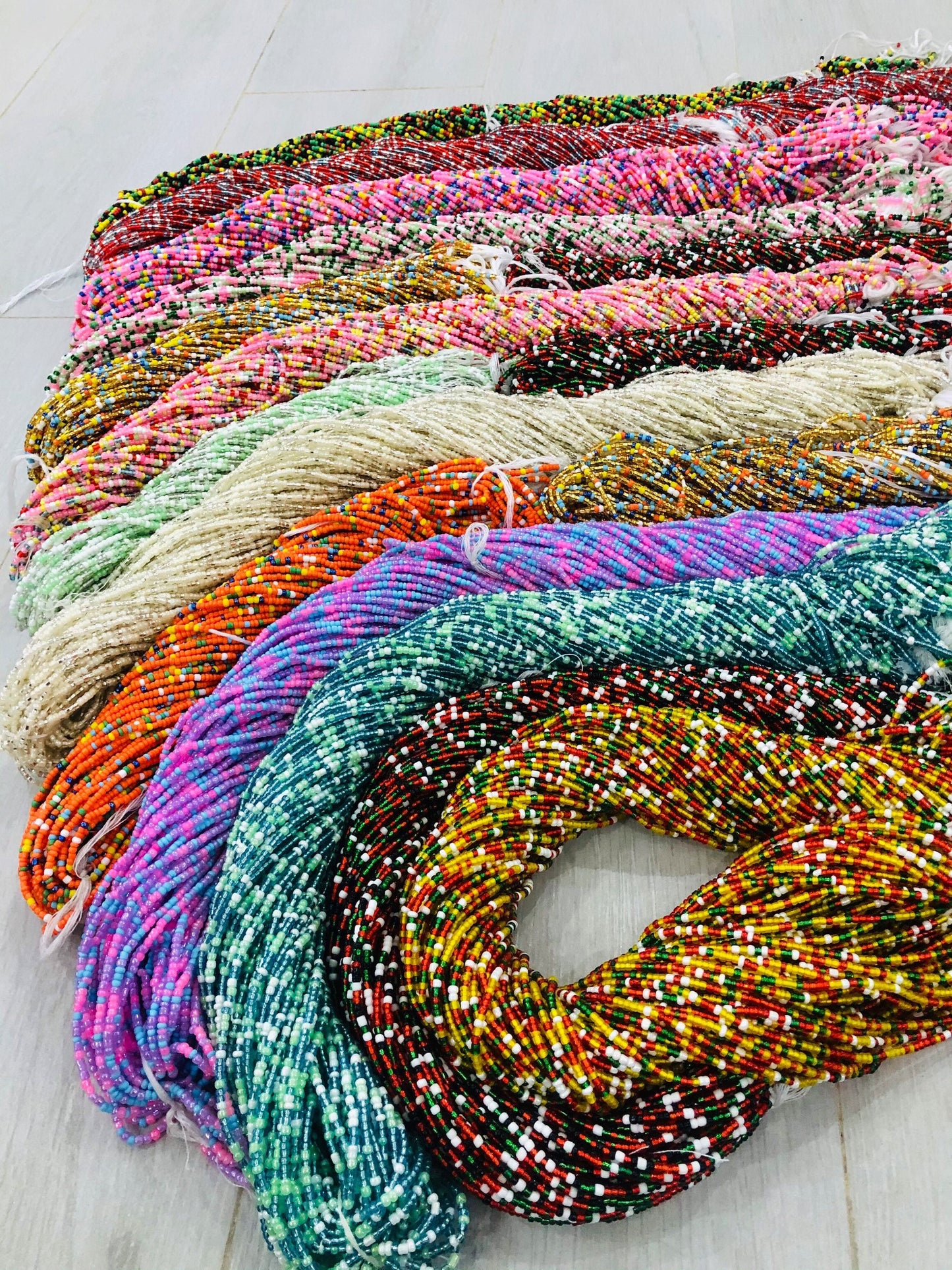 Waistbeads delicious - Wholesale waistbeads, tie-on waistbeads, bulk waistbeads, Ghana waistbeads. 50”